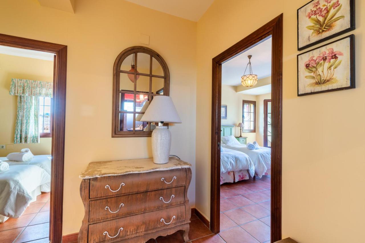 Villa Lucrecia Morón de la Frontera 외부 사진